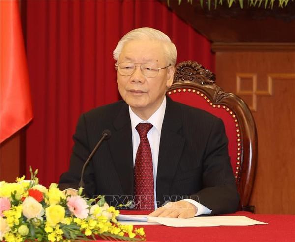 Líder partidista de Vietnam felicita a los líderes camboyanos y laosianos en los festivales de año nuevo