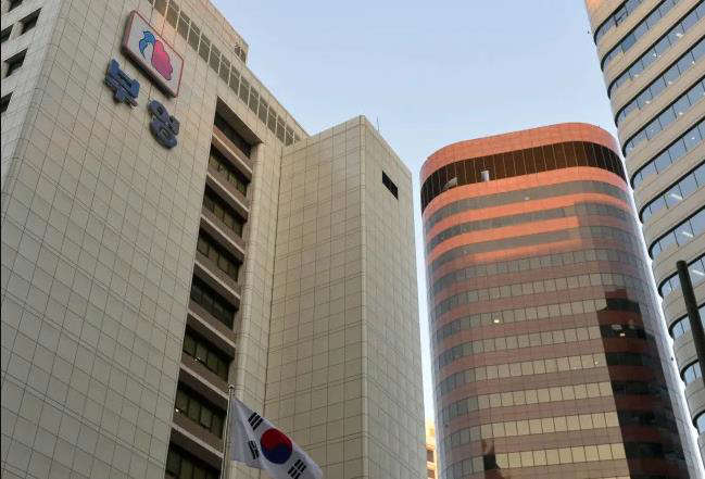 La Fundación de Educación y Cultura Woojung otorga becas a estudiantes vietnamitas