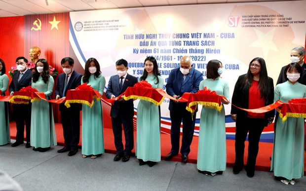 Una exposición de libros destaca la amistad entre Vietnam y Cuba