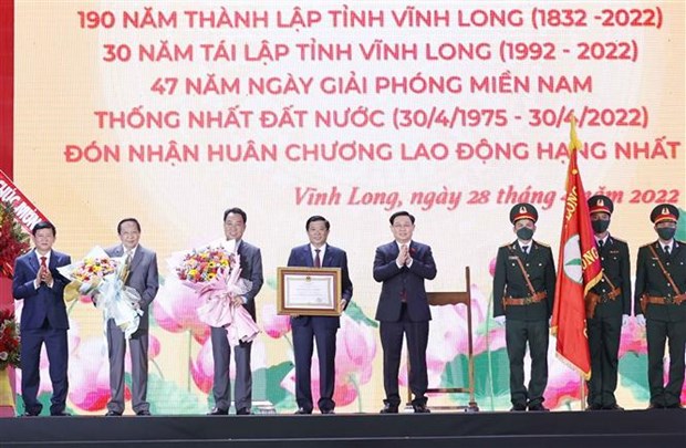 El presidente de la Asamblea Nacional, de visita de trabajo en la provincia de Vinh Long