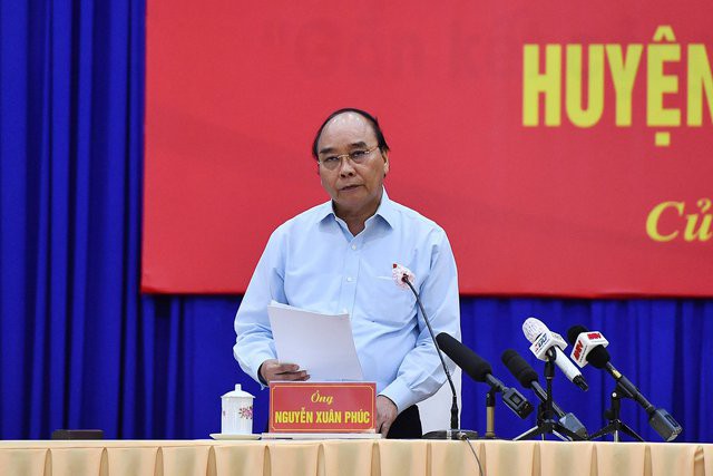 El presidente Nguyen Xuan Phuc se reúne con votantes de Ciudad Ho Chi Minh