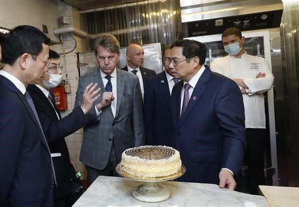 Visita del primer ministro al hotel donde trabajaba el presidente Ho Chi Minh en Boston