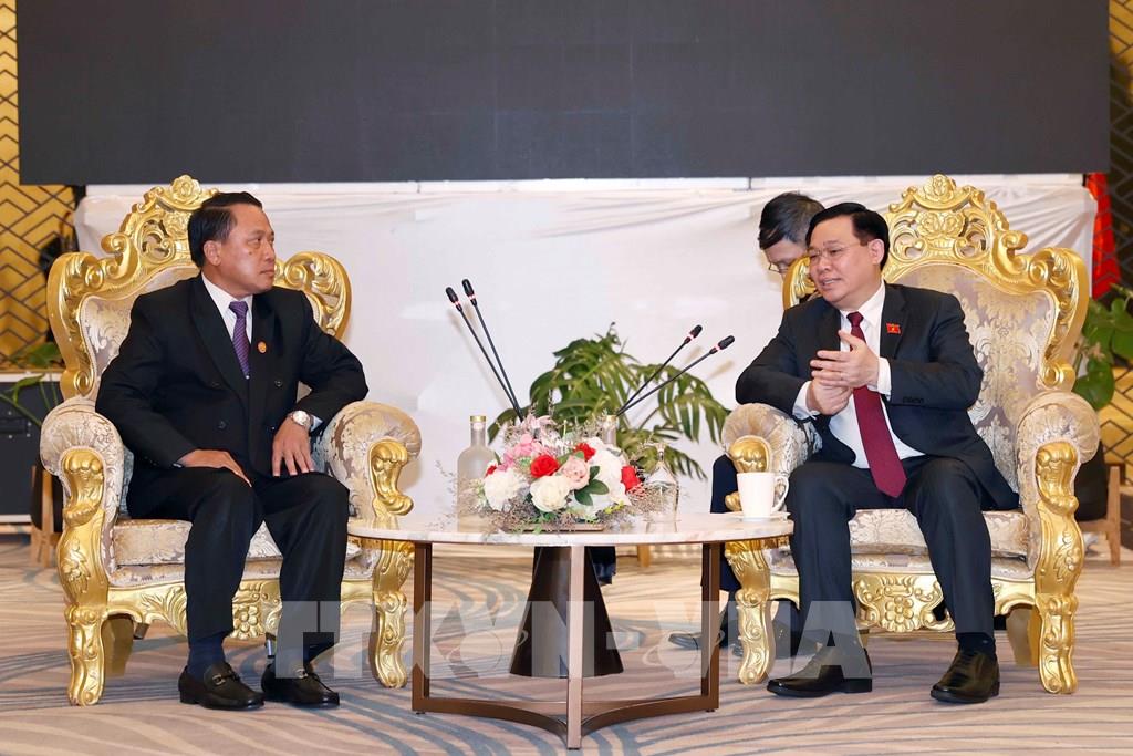 El parlamento vietnamita dispuesto a compartir experiencia de supervisión financiera con Laos