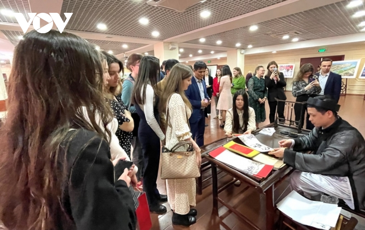 La enseñanza del idioma vietnamita continúa haciéndose un hueco en Rusia