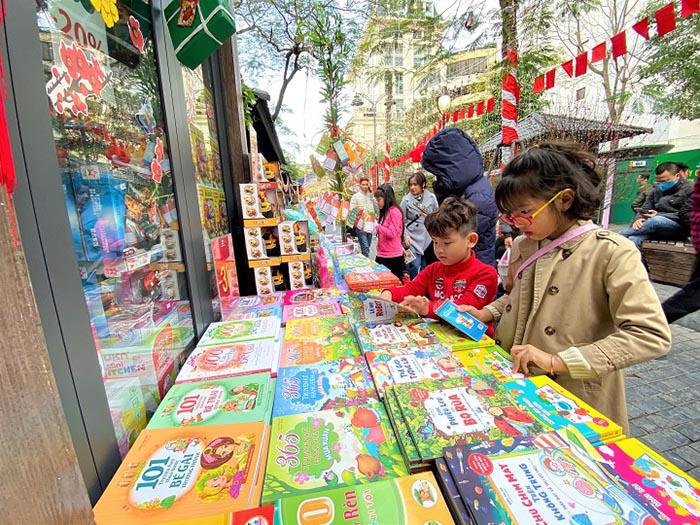 Lanzan proyecto de biblioteca digital gratuita para niños vietnamitas