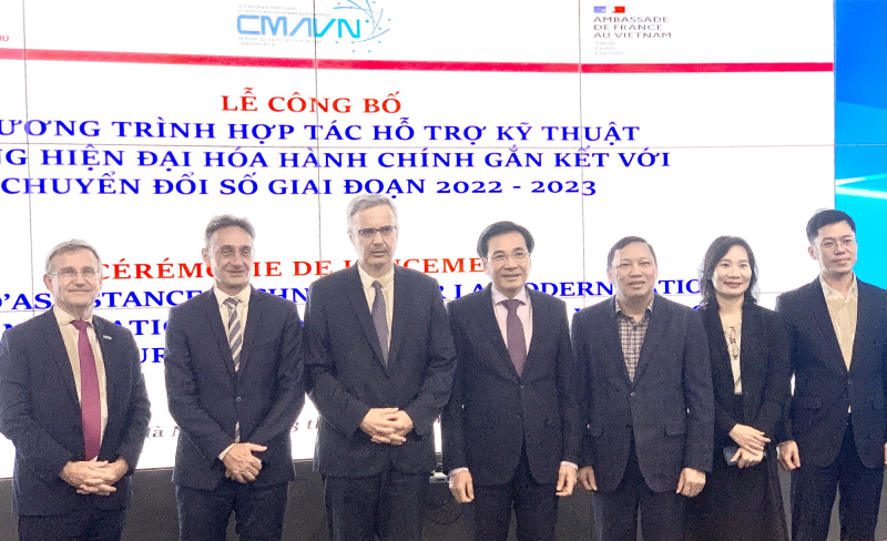 Francia colabora con Vietnam en la modernización administrativa