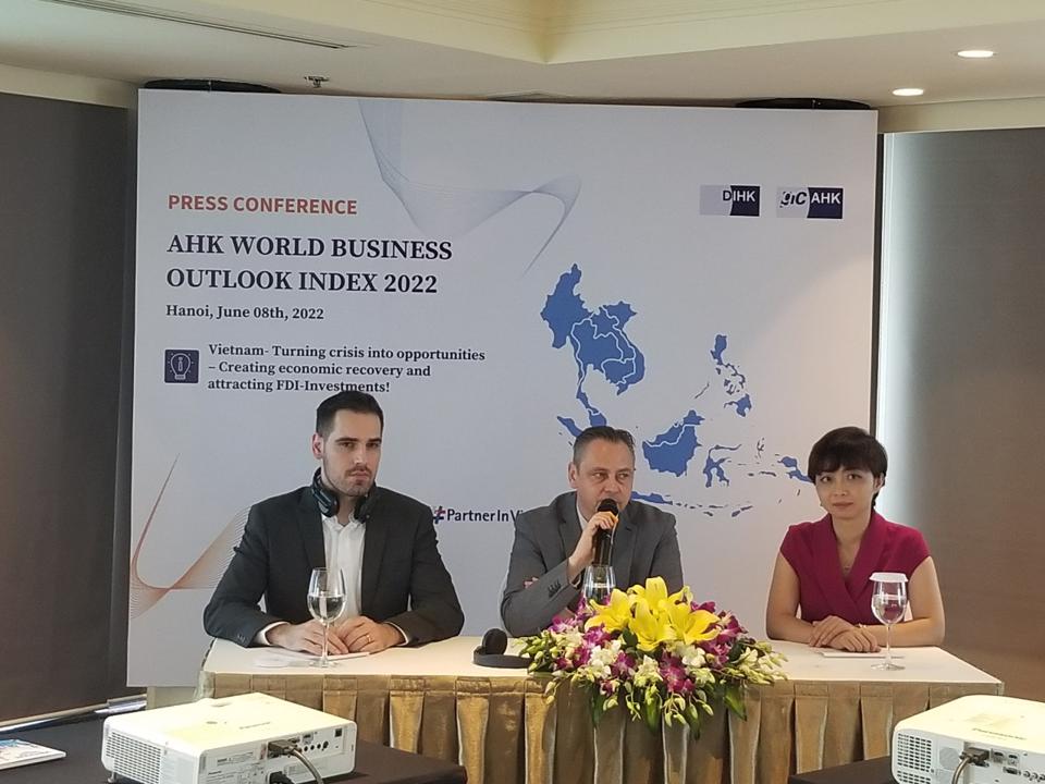 Más del 90 de las empresas alemanas planean expandir la inversión en Vietnam, según AHK