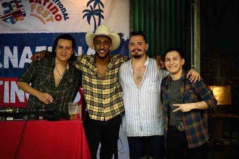 El ambiente festivo a lo latino reinó la capital Hanói