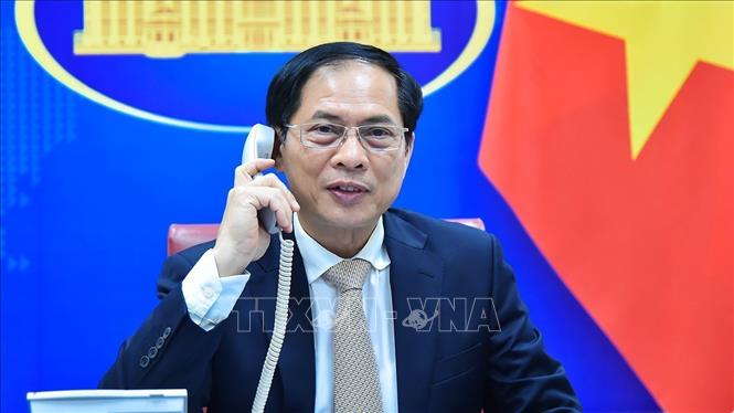 Más cooperación entre Vietnam y Omán