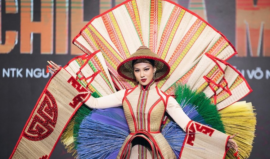 Revelan diseños de trajes nacionales de representante vietnamita en Miss Universo 2022