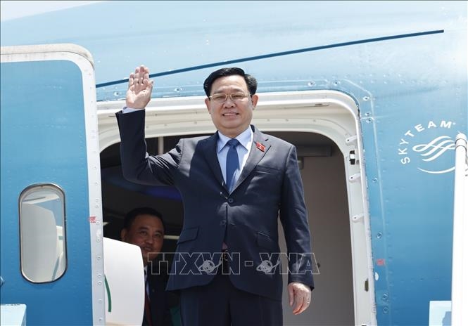 Presidente de la Asamblea Nacional llega a Hungría e inicia visita oficial