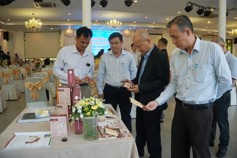 Dak Nong, Hau Giang Promover productos agrícolas en los supermercados en Ciudad Ho Chi Minh