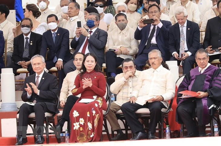 La vicepresidenta de Vietnam asiste a la toma de posesión del presidente de Filipinas