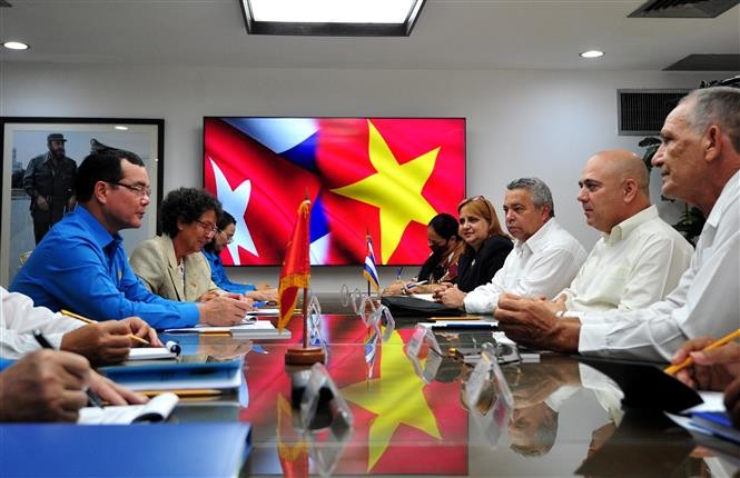 Vínculo obrero visto como factor central de especial solidaridad Vietnam - Cuba