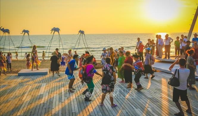 Turistas extranjeros a Vietnam en la primera mitad del año aumentan 6,8 veces