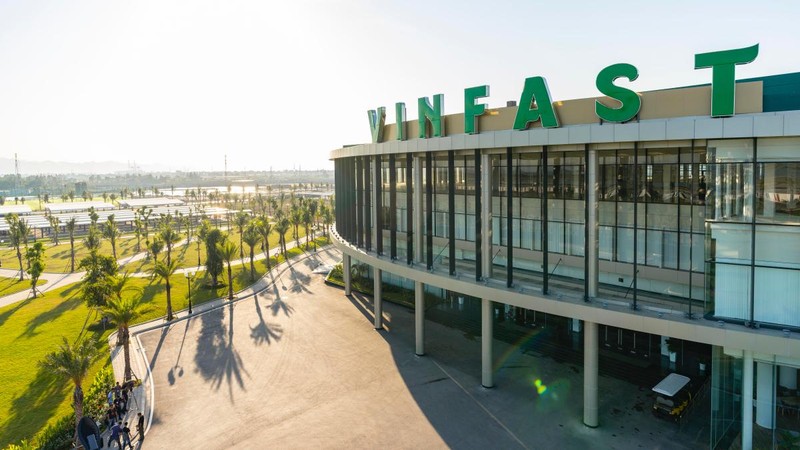 La empresa vietnamita VinFast suscribe acuerdos de financiación para su fábrica de vehículos eléctricos en Estados Unidos