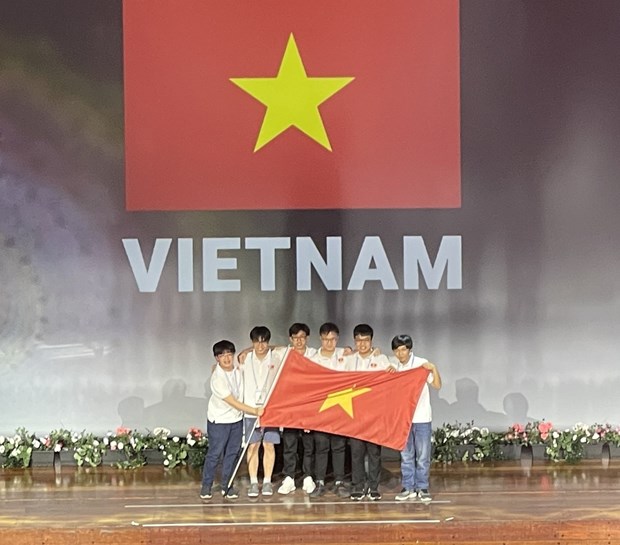 Estudiantes vietnamitas traen a casa medallas de Olimpiada Internacional de Matemáticas