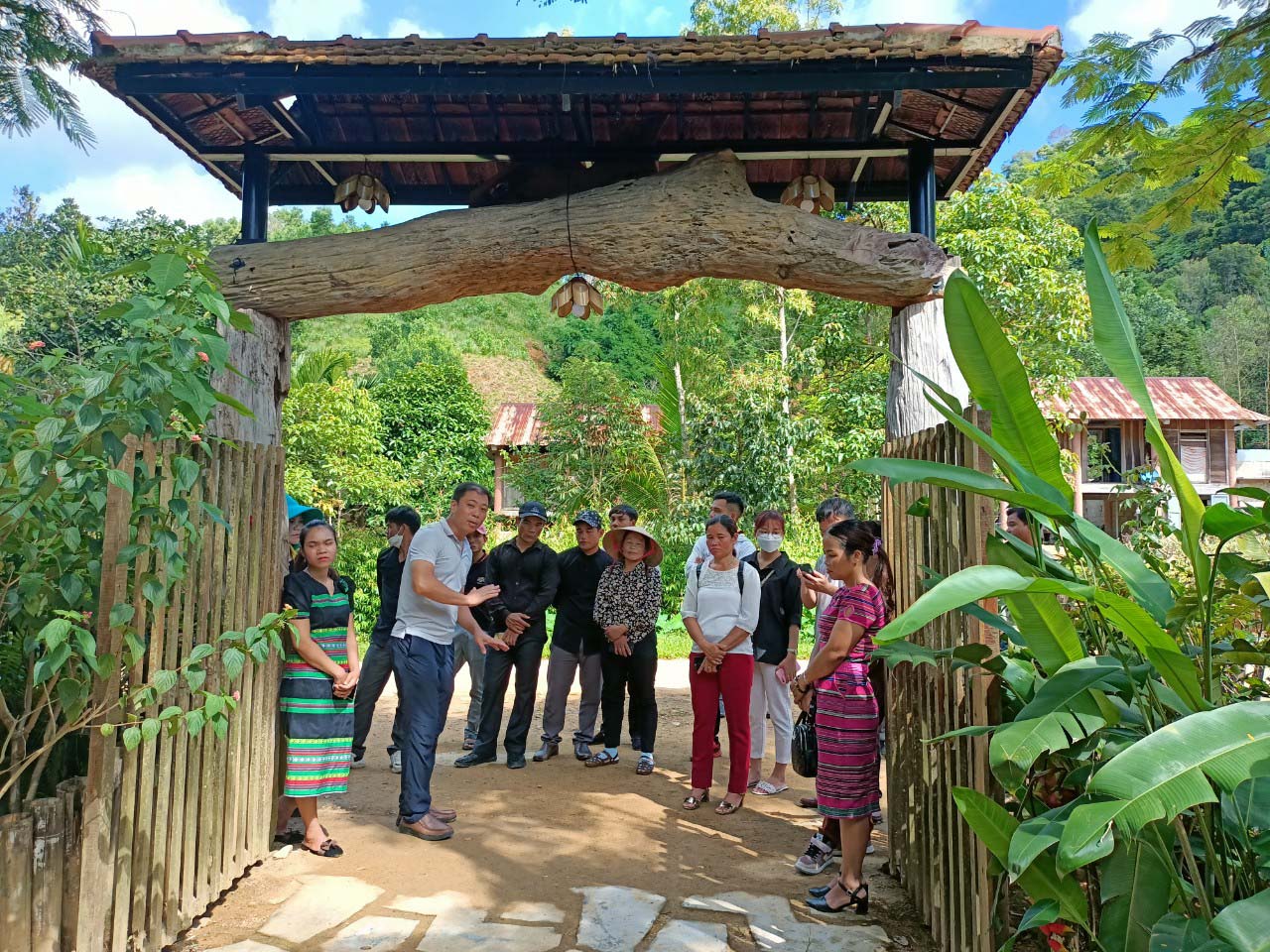 Curso de formación sobre ecoturismo para minorías étnicas