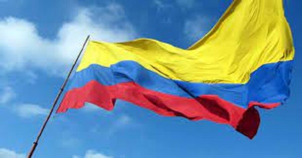 Altos dirigentes de Vietnam felicitan a líderes colombianos por el Día de la Independencia