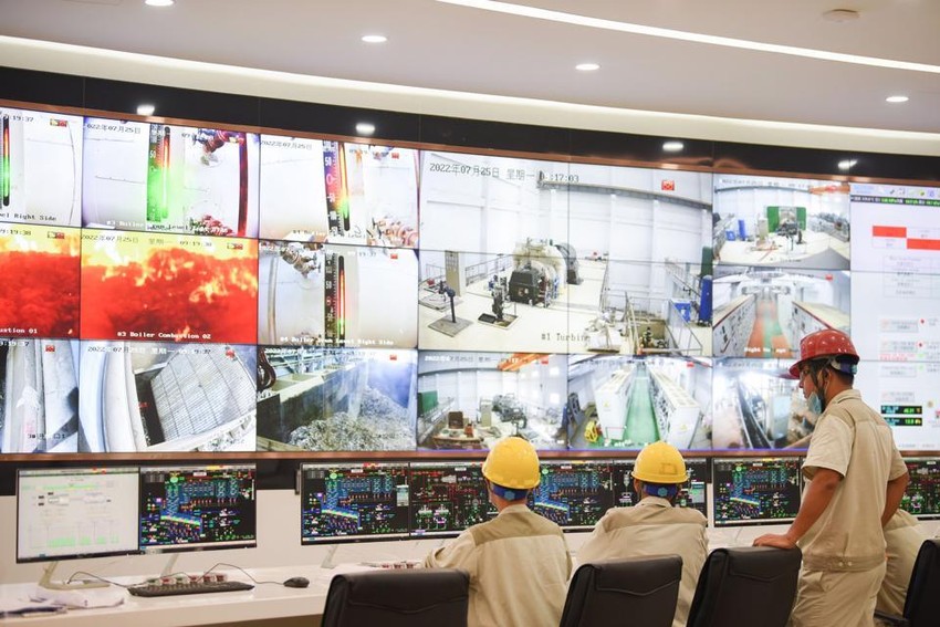 La planta de conversión de residuos en energía de 300 millones de dólares en Hanói se conecta a la red nacional