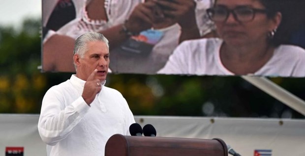 El presidente de Cuba hace un llamado a ganar la batalla económica