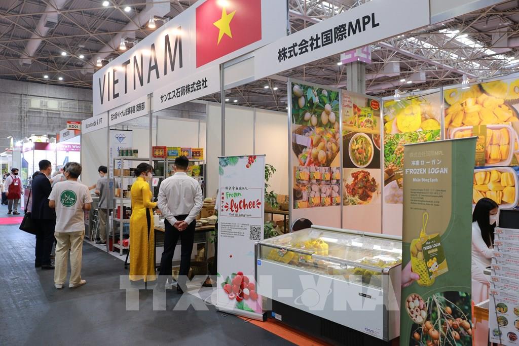 Productos vietnamitas impresionan a clientes japoneses en exhibición de alimentos y bebidas