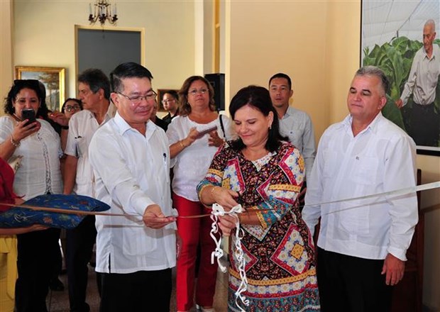 Vietnam y Cuba reafirman su amistad especial