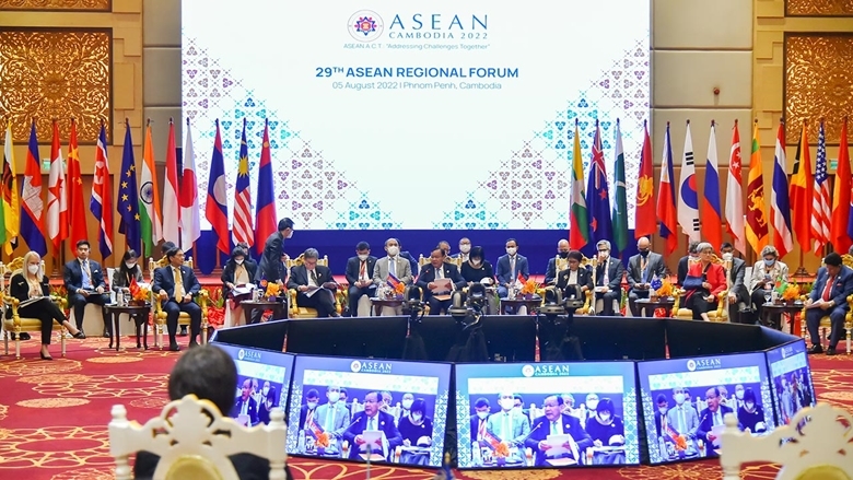 55 años de la ASEAN una visión, una identidad, una comunidad