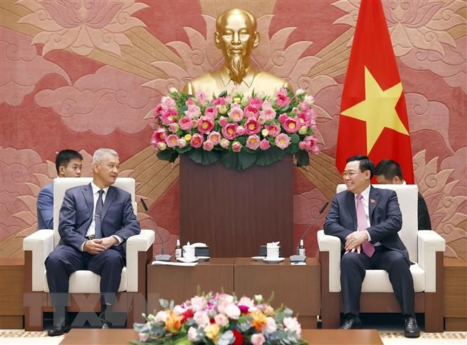 La Asamblea Nacional vietnamita compartirá sus experiencias con Laos