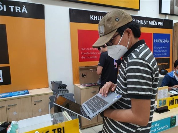 Distribuidores y minoristas de productos tecnológicos disfrutan de un fuerte repunte en julio