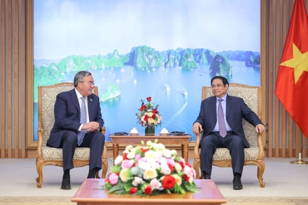 Vietnam valora sus lazos tradicionales con Kazajistán