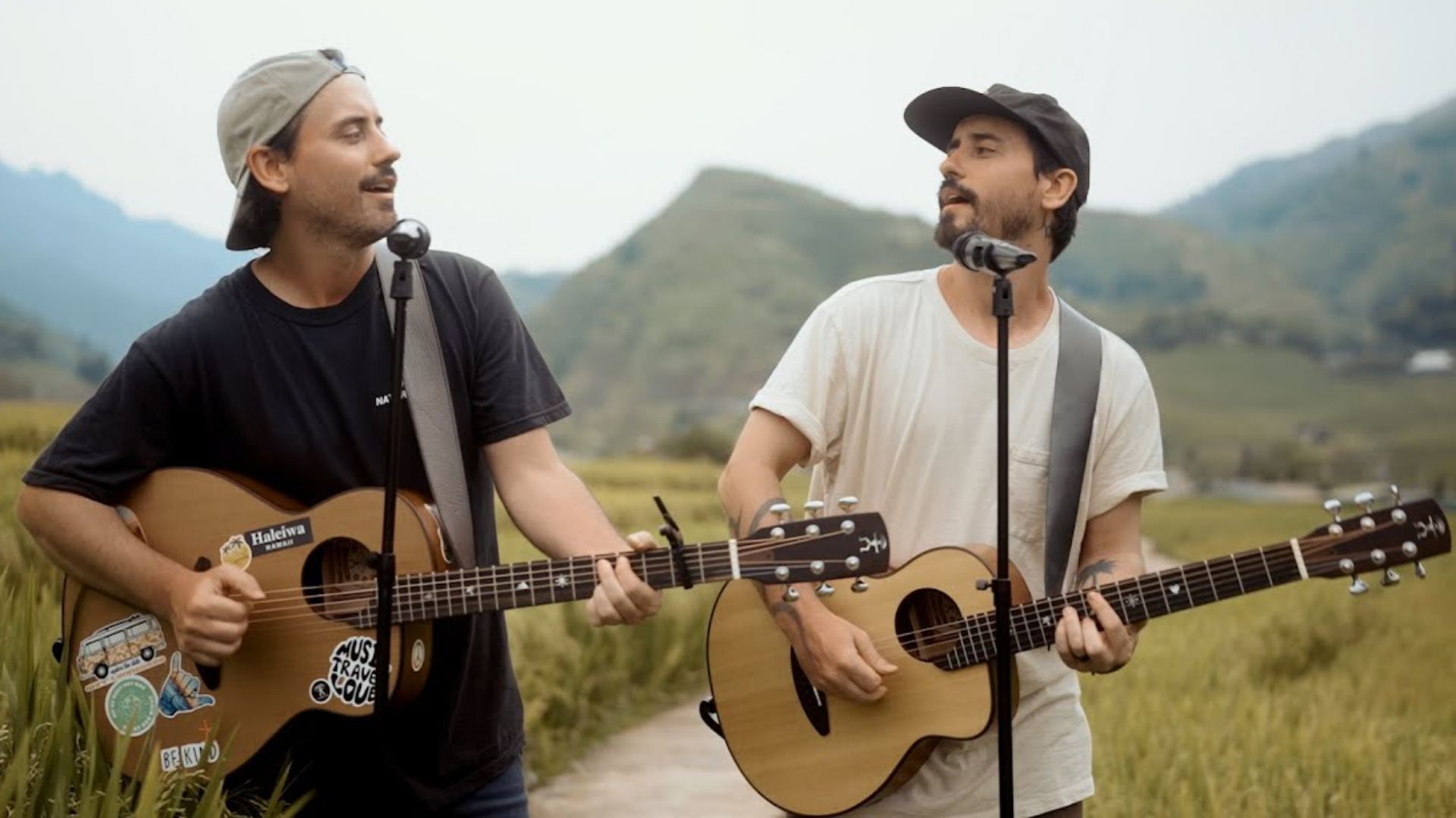 La banda canadiense The Moffatts graba un video para promover la belleza de Vietnam