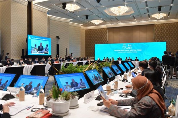 Vietnam pide a APEC que fomente la apertura del mercado turístico