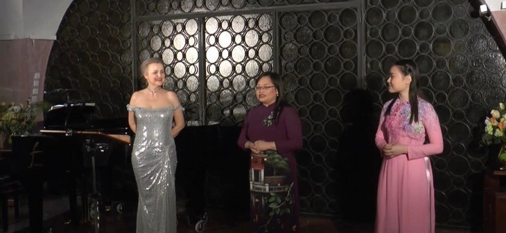 Canciones clásicas austriacas cantadas en vietnamita en “Viaje de invierno”