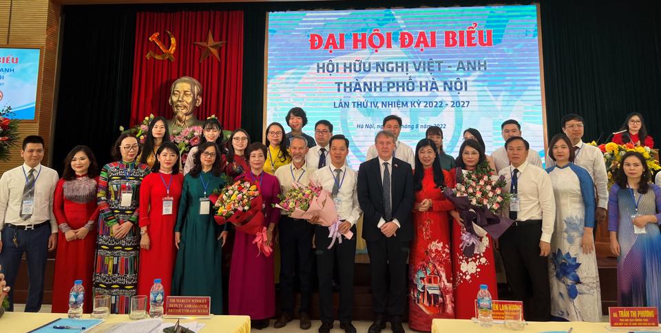Fortalecimiento del intercambio pueblo a pueblo entre Vietnam y Reino Unido