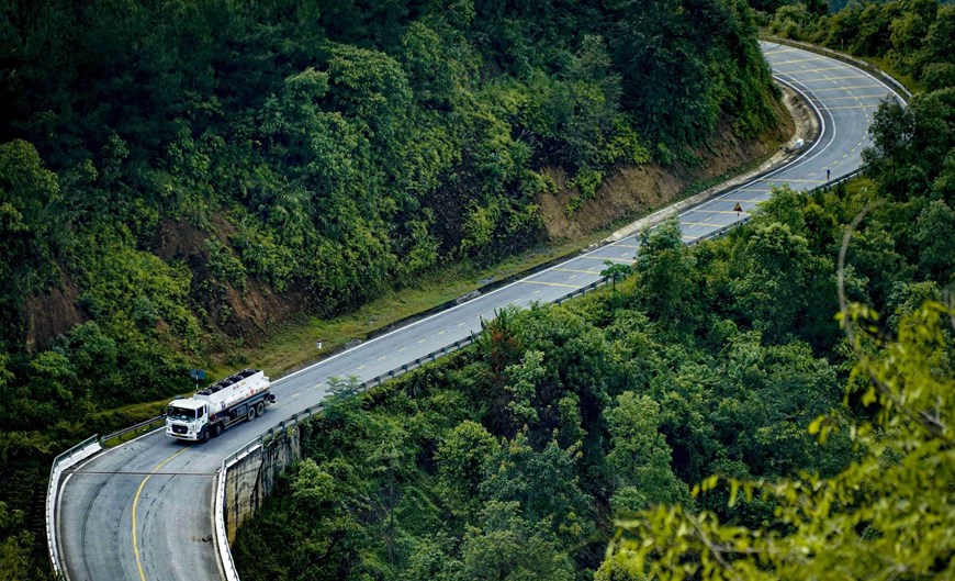 Majestuosa belleza del paso Pha Din en Vietnam