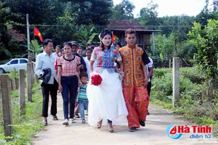 La singularidad de la boda y la cocina de la etnia Chut en Quang Binh