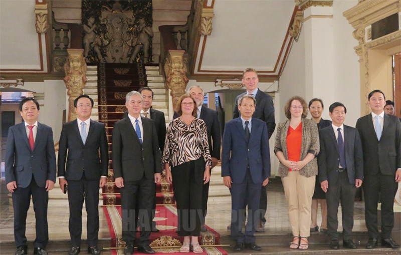 Ciudad Ho Chi Minh está lista para intensificar los lazos con el estado alemán de Bremen en múltiples áreas