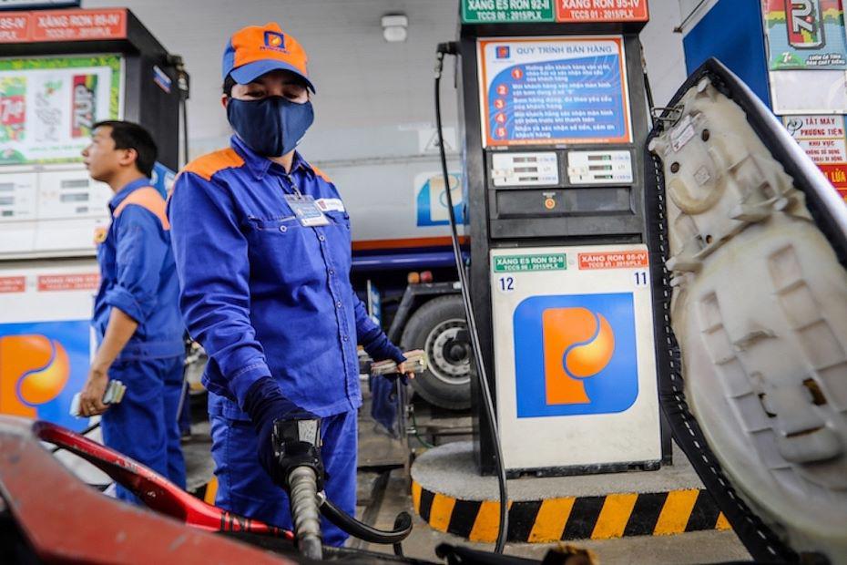 Vietnam gasta 6 mil millones de dólares en la importación de productos derivados del petróleo y la gasolina