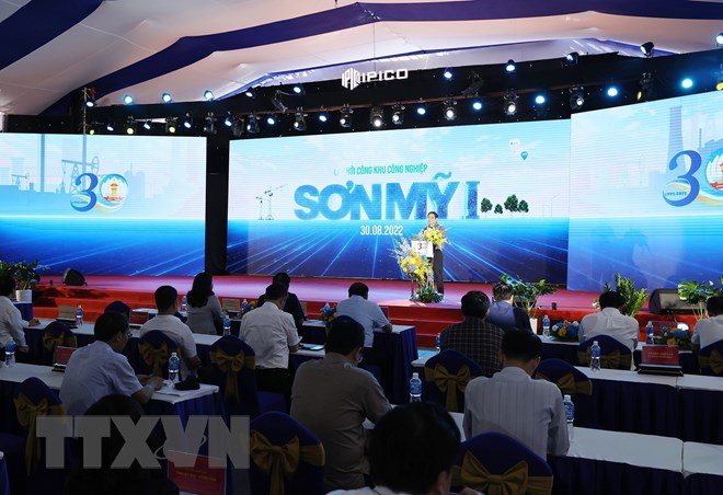 Binh Thuan debe ser punto brillante de desarrollo en territorios meridionales del centro de Vietnam, afirma el jefe de Gobierno