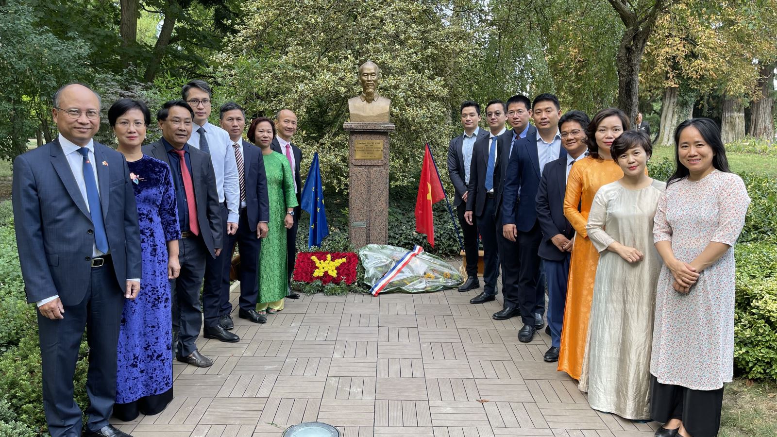 Celebración del Día Nacional de Vietnam en París