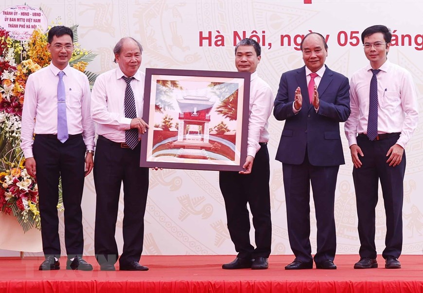 El presidente asiste al acto de inauguración del Bachillerato para Superdotados en Ciencias Naturales