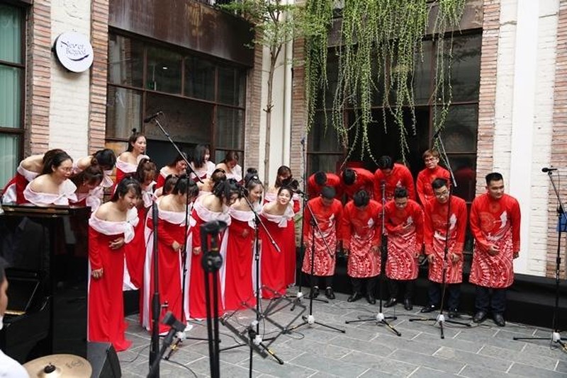 Concierto “Por un Hanói que vale la pena vivir” honra espacios públicos de la capital