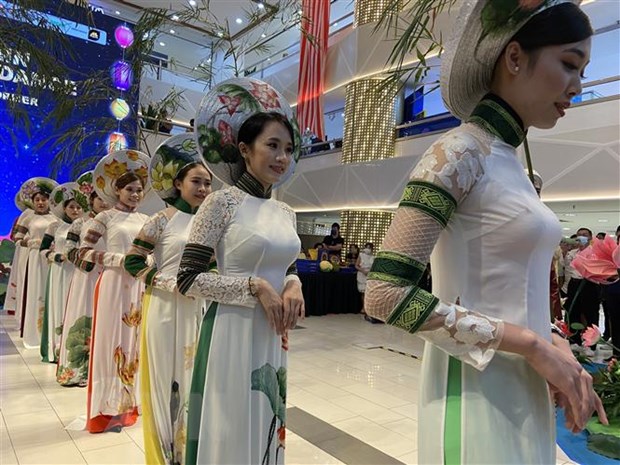 Imagen de la cultura y el turismo de Vietnam resalta en evento en Malasia