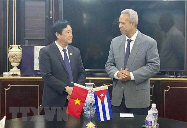 Binh Duong busca impulsar cooperación con Cuba