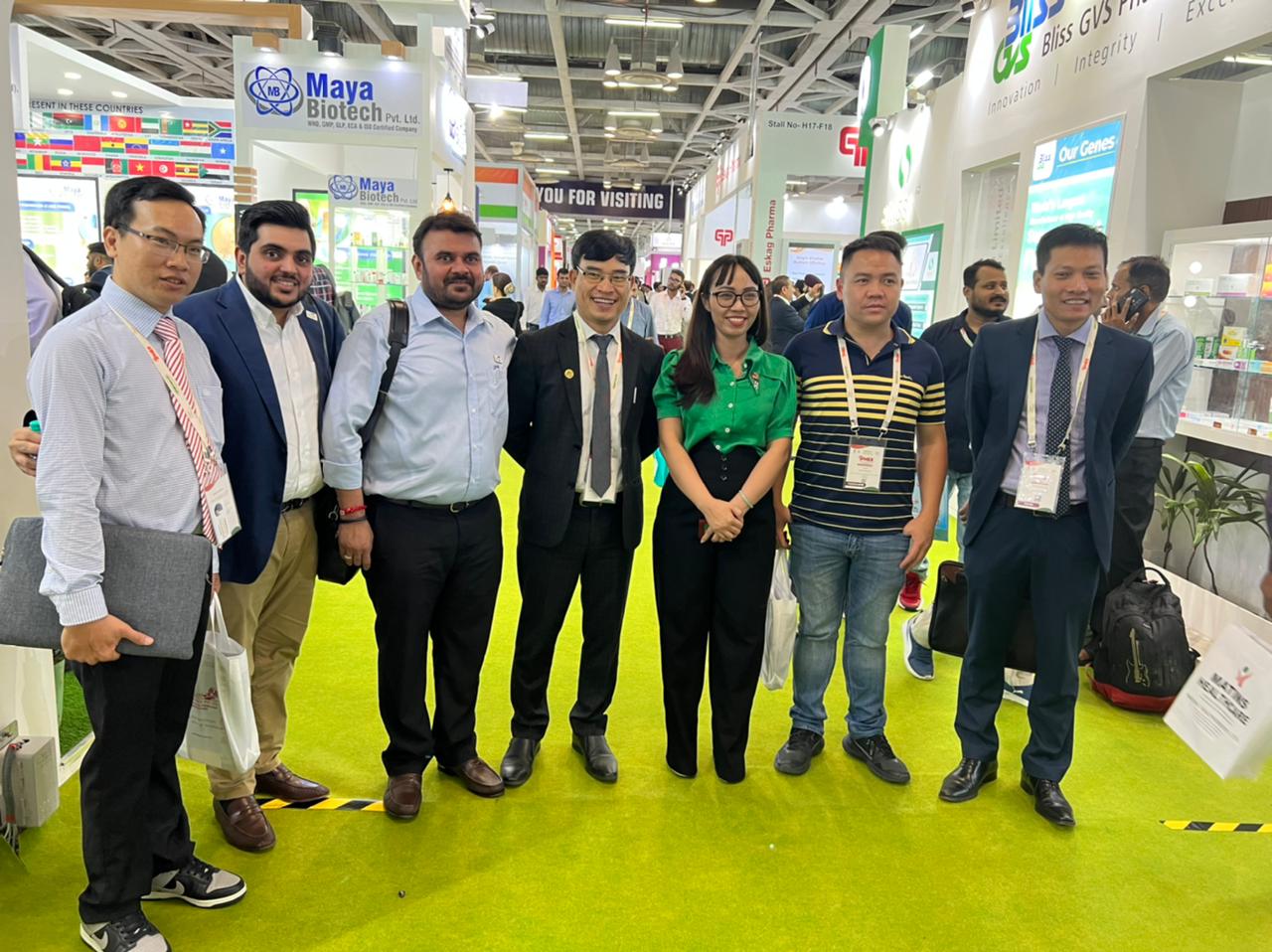 Empresas vietnamitas asisten a exposición de farmacia y salud en India