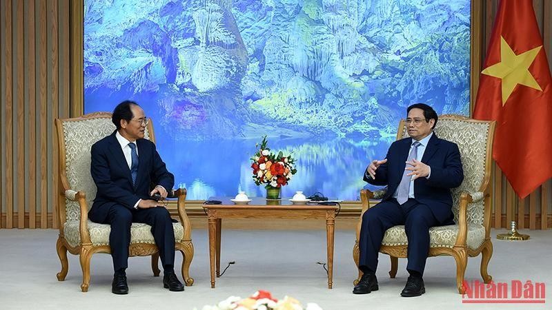 Vietnam siempre atesora los lazos bilaterales con Corea del Sur, afirma el primer ministro Pham Minh Chinh
