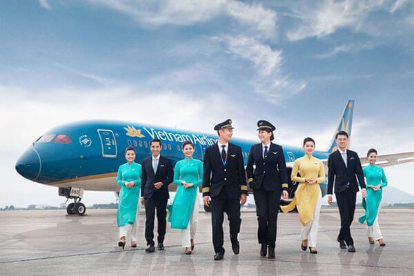 Vietnam Airlines nombrada entre las 100 mejores aerolíneas del mundo en 2022 por Skytrax