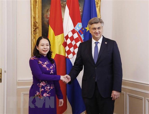 Vicepresidenta Vo Thi Anh Xuan sostuvo conversación oficial con el primer ministro croata
