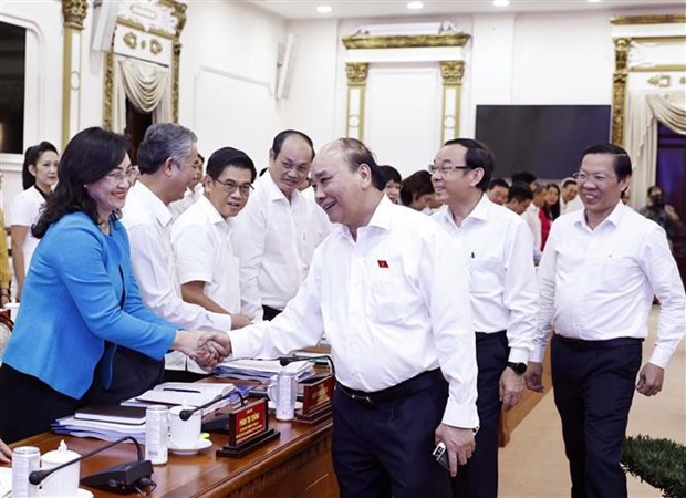 Presidente insta a Ciudad Ho Chi Minh a resolver cuestiones de gran interés público